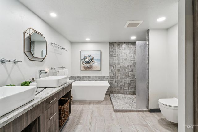 3795 N 33rd St, Boise, ID 83703