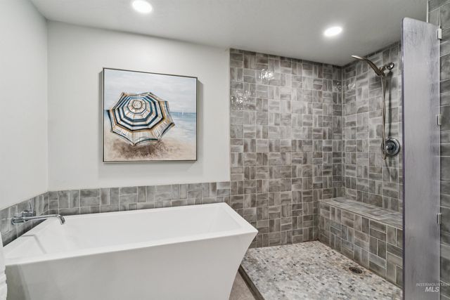 3795 N 33rd St, Boise, ID 83703
