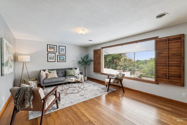 3795 N 33rd St, Boise, ID 83703