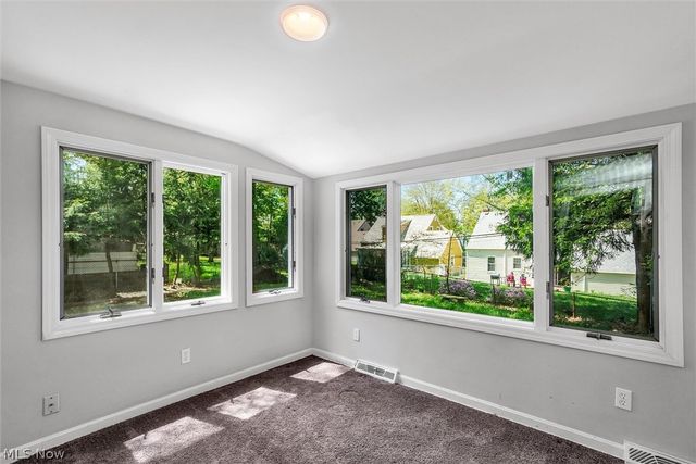 1130 Haselton Road, Cleveland Heights, OH 44121