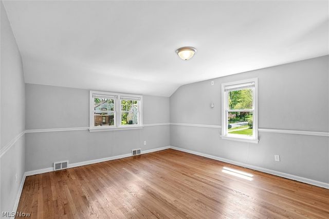 1130 Haselton Road, Cleveland Heights, OH 44121