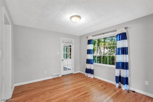 1130 Haselton Road, Cleveland Heights, OH 44121