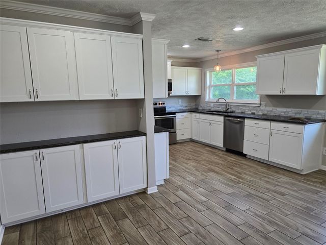 205 E Cherokee DR, Harker Heights, TX 76548