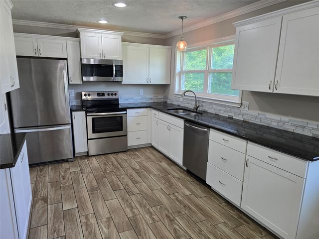 205 E Cherokee DR, Harker Heights, TX 76548