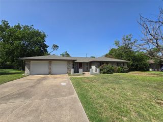 205 E Cherokee DR, Harker Heights, TX 76548