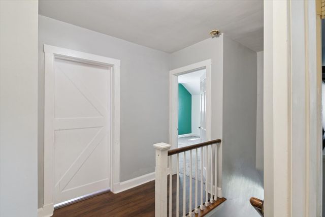 739 Beverly Park Place, Jackson, MI 49203