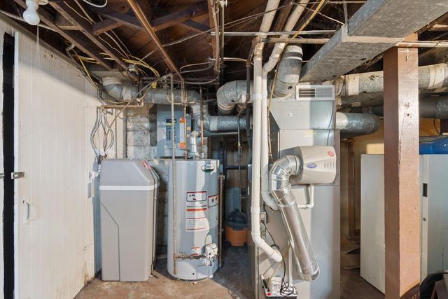 739 Beverly Park Place, Jackson, MI 49203