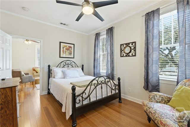 17 E 37th Street 11, Savannah, GA 31401