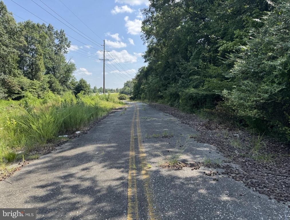 HAMILTON RD, Waldorf, MD 20601