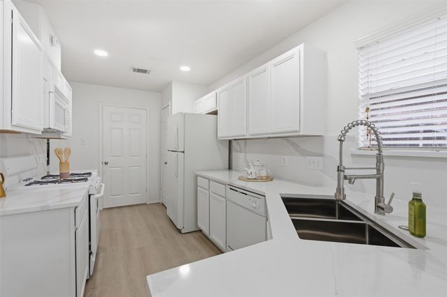 7027 Raven Cliffs Lane, Spring, TX 77379