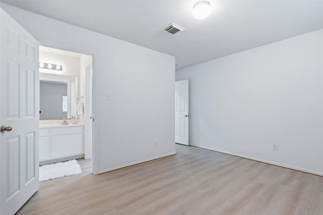 7027 Raven Cliffs Lane, Spring, TX 77379