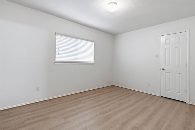 7027 Raven Cliffs Lane, Spring, TX 77379