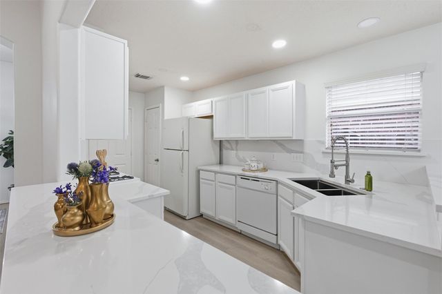 7027 Raven Cliffs Lane, Spring, TX 77379