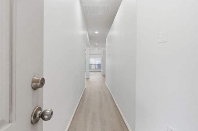 7027 Raven Cliffs Lane, Spring, TX 77379