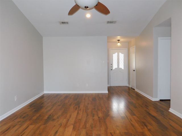 2200 Laurel Street, Denton, TX 76205