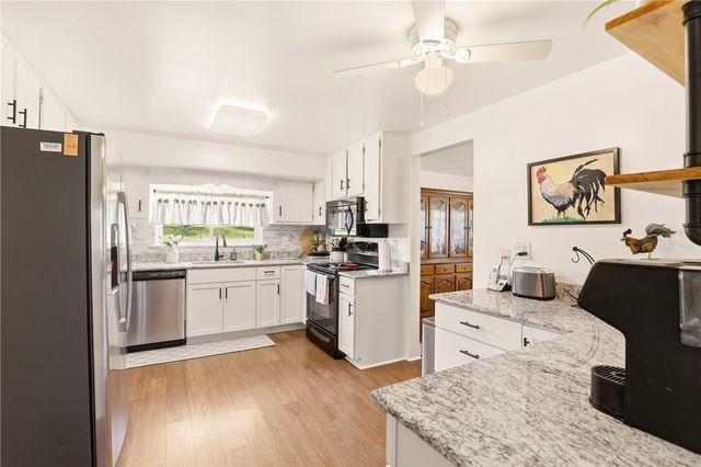 162 County Park Rd, Mt Pleasant Twp, PA 15666