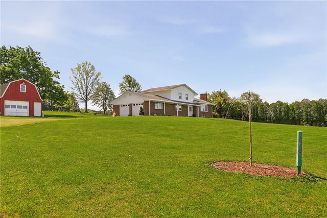 162 County Park Rd, Mt Pleasant Twp, PA 15666