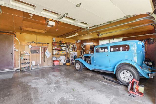 162 County Park Rd, Mt Pleasant Twp, PA 15666