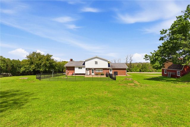 162 County Park Rd, Mt Pleasant Twp, PA 15666