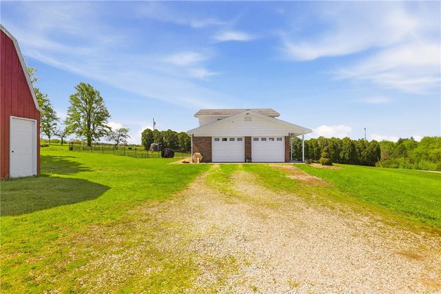 162 County Park Rd, Mt Pleasant Twp, PA 15666