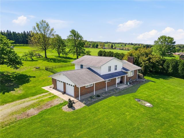 162 County Park Rd, Mt Pleasant Twp, PA 15666