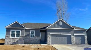 5419 Edgewater Drive, Bellevue, NE 68133