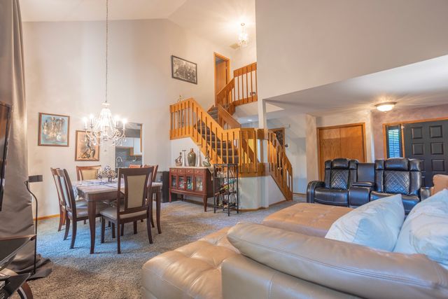 3038 Candlewood Court, Flossmoor, IL 60422