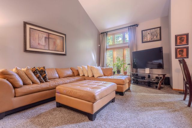 3038 Candlewood Court, Flossmoor, IL 60422