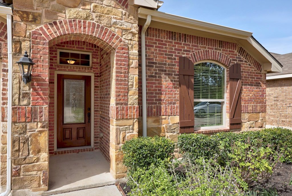 314 Briar Park DR, Georgetown, TX 78626