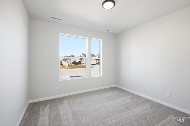 6661 W Redwood Creek Dr, Meridian, ID 83646