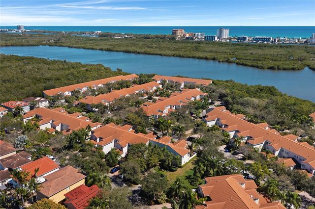 1690 Yellowheart Way, Hollywood, FL 33019