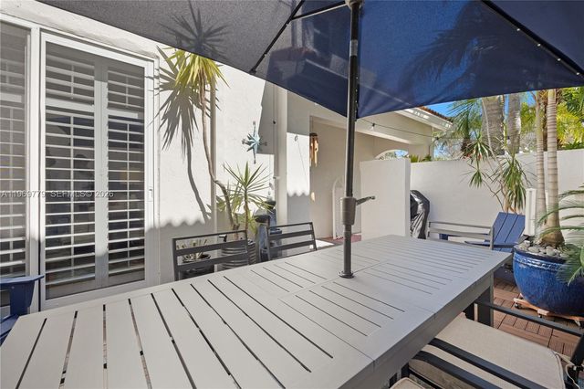 1690 Yellowheart Way, Hollywood, FL 33019