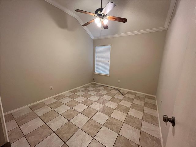 1120 Deer Valley Lane, Arlington, TX 76001