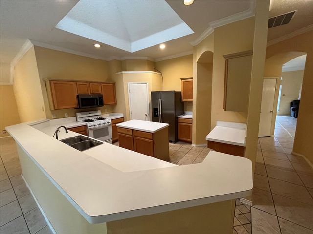 1120 Deer Valley Lane, Arlington, TX 76001