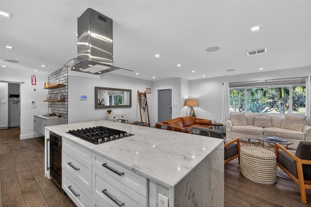 1959 SE 25th Avenue, Fort Lauderdale, FL 33316