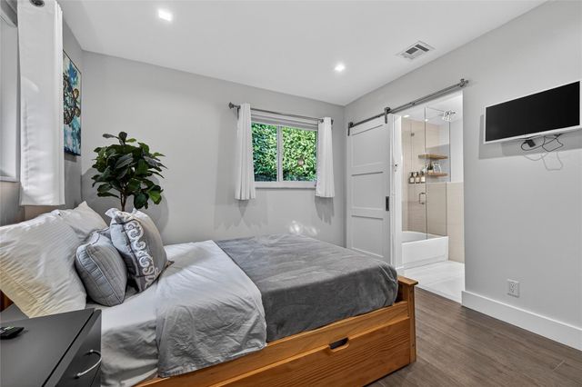 1959 SE 25th Avenue, Fort Lauderdale, FL 33316