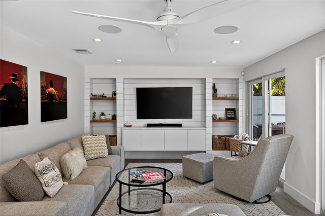 1959 SE 25th Avenue, Fort Lauderdale, FL 33316