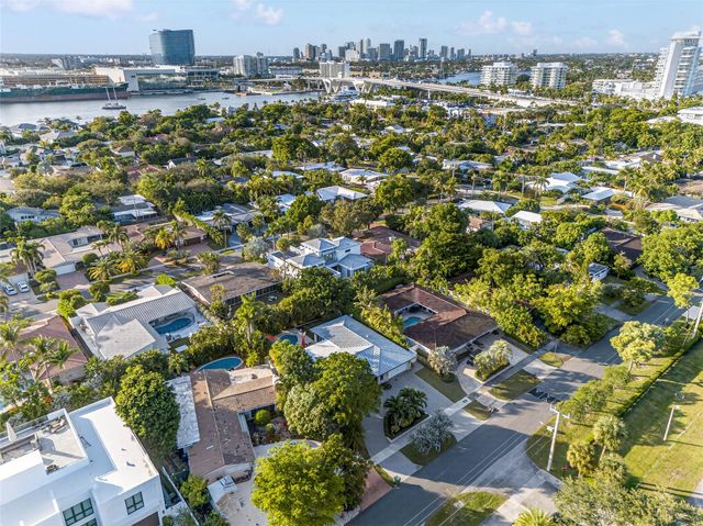 1959 SE 25th Avenue, Fort Lauderdale, FL 33316