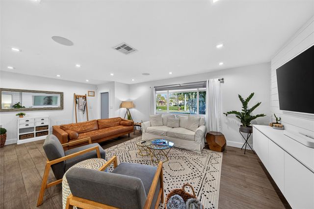 1959 SE 25th Avenue, Fort Lauderdale, FL 33316