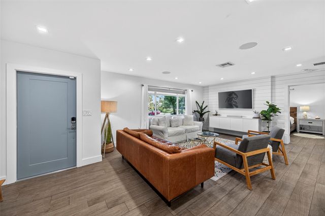 1959 SE 25th Avenue, Fort Lauderdale, FL 33316