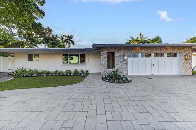 1959 SE 25th Avenue, Fort Lauderdale, FL 33316
