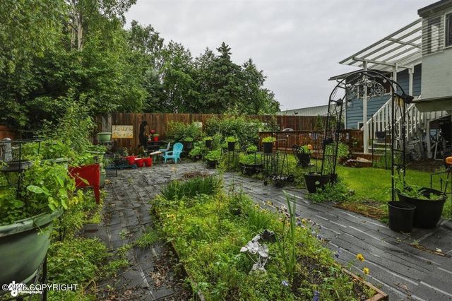 4930 E 5th Avenue, Anchorage, AK 99508