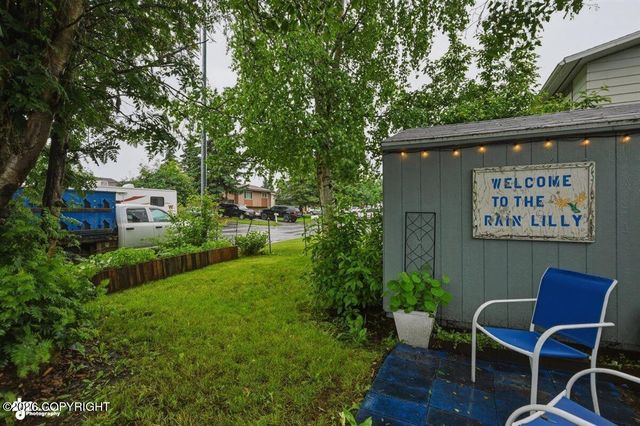 4930 E 5th Avenue, Anchorage, AK 99508