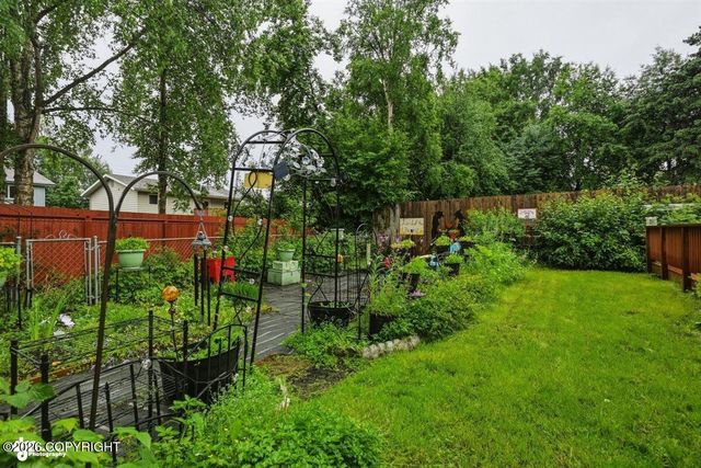4930 E 5th Avenue, Anchorage, AK 99508