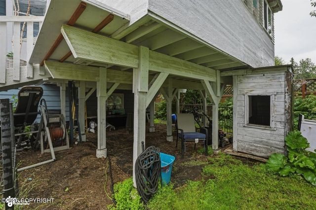 4930 E 5th Avenue, Anchorage, AK 99508