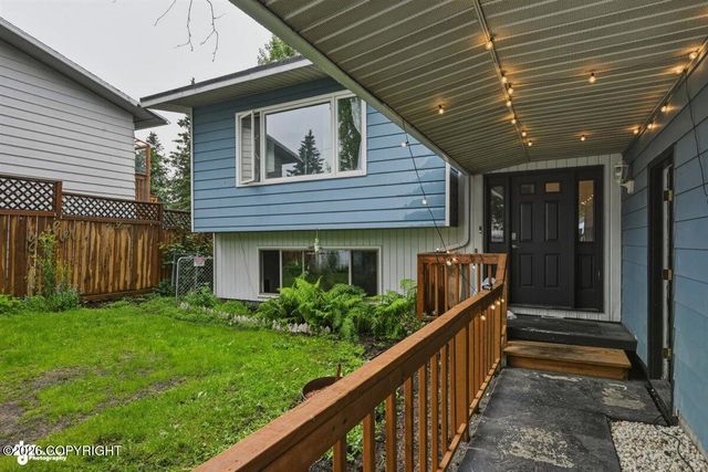 4930 E 5th Avenue, Anchorage, AK 99508