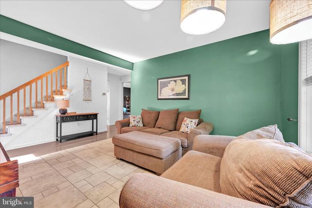 1602 CHURCHILL RD, Harrisburg, PA 17111