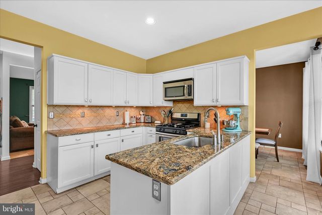 1602 CHURCHILL RD, Harrisburg, PA 17111