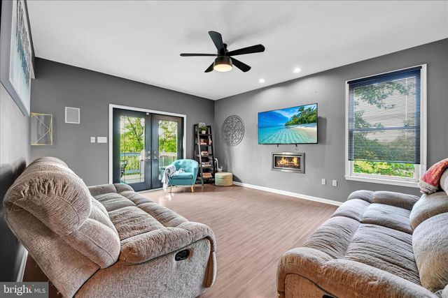 1602 CHURCHILL RD, Harrisburg, PA 17111