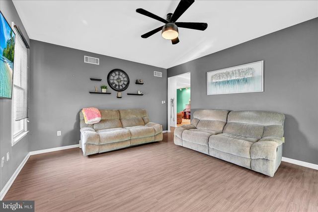 1602 CHURCHILL RD, Harrisburg, PA 17111